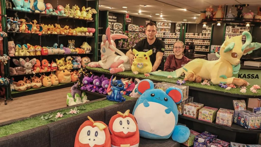 TCGfanzstore.nl - Fysieke Pokemon Winkel